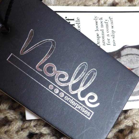 Noelle The Posh Infinity Scarf Beige Knit with Eyelash Trim - Picture 5 of 7